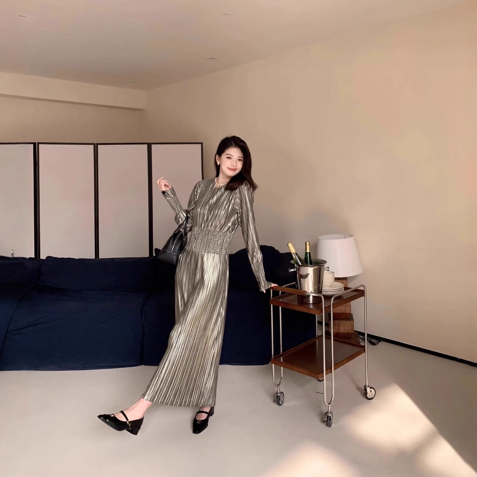 Miyake Pleated 2025 Autumn and Winter New French Dress with Gold Hot Touch, Gentle Wind, Embrace and Waist Cinching, Long Skirt