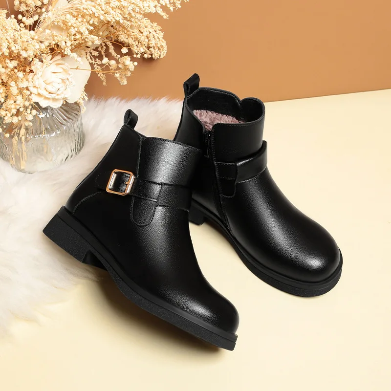 موضة مريحة أحذية من الجلد الناعم المرأة أحذية الشتاء 2026 كعب مربع دافئ قصير الفراء أفخم حذاء من الجلد لمكتب أمي #3