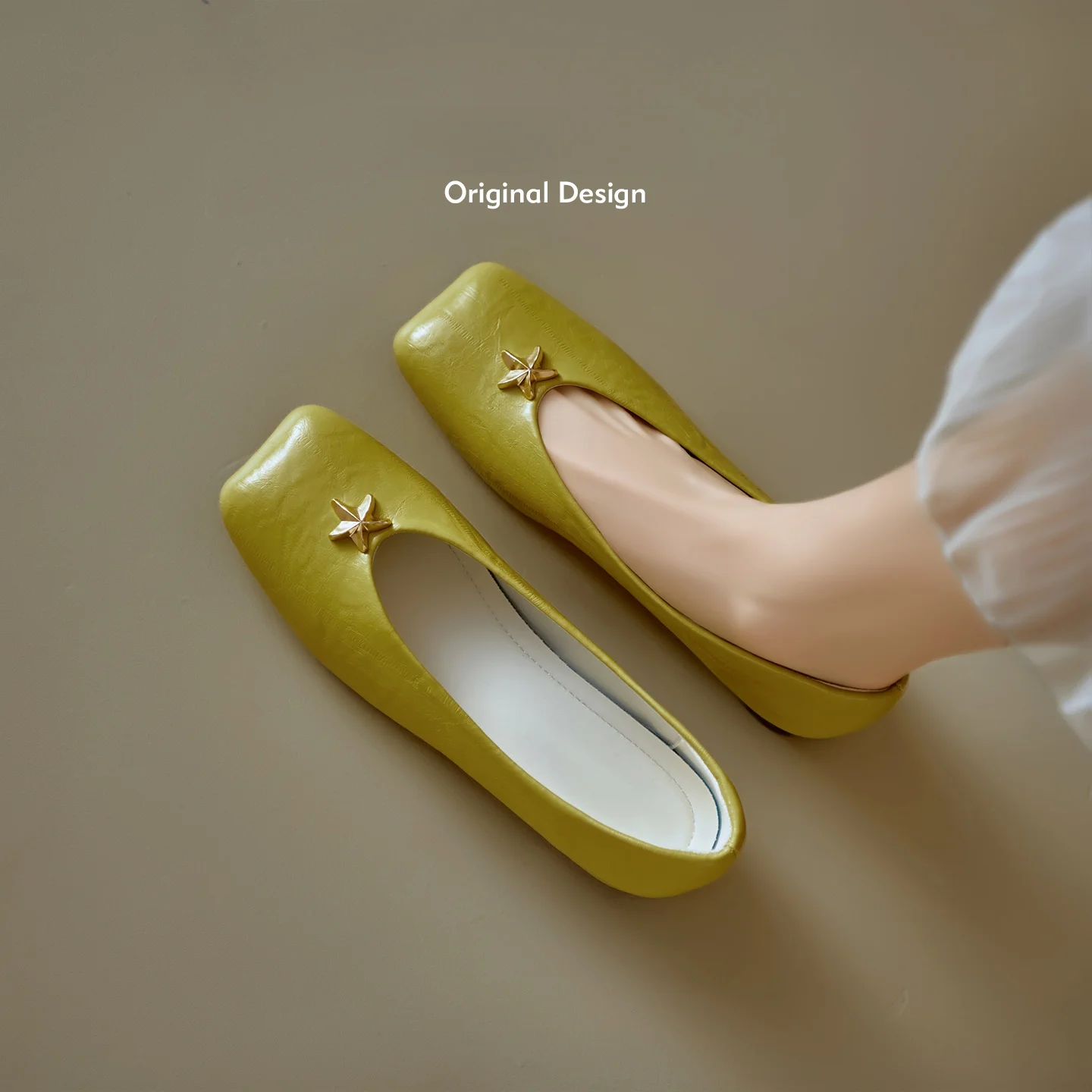 scarpe-da-donna-con-tacco-grosso-a-stella-e-punta-quadrata-in-pelle-nuova-collezione-2026-ideali-per-abbinare-con-gonne-modello-slip-on-alla-moda-in-stile-coreano