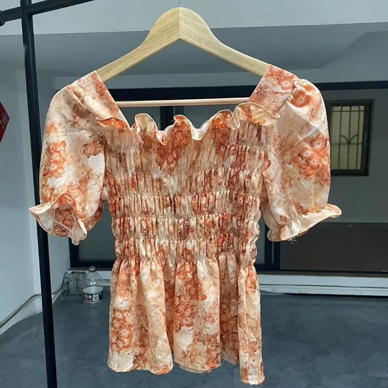 

2024 Square Necked Women's Summer Short Sleeved Chiffon Shirt Fashionable and Versatile Niche Short Style Belly Covering Tops