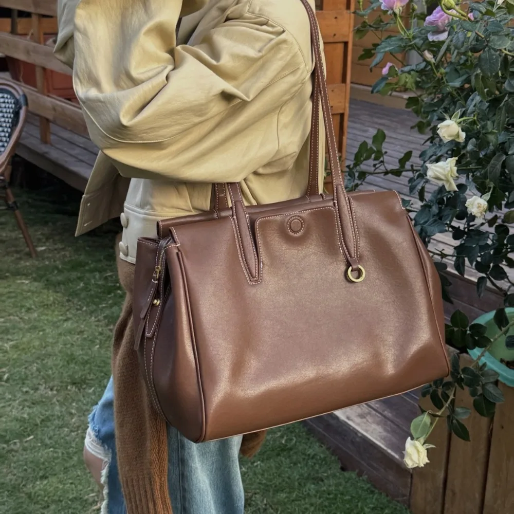 2026 Spring/summer New Niche High-end Retro Shoulder Tote Large Capacity Commuter Briefcase Bag for Unique  Versatile High-end