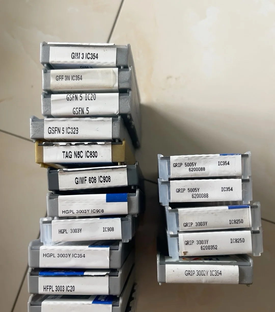 

Hard alloy cutting blades GRIP 3003Y IC354