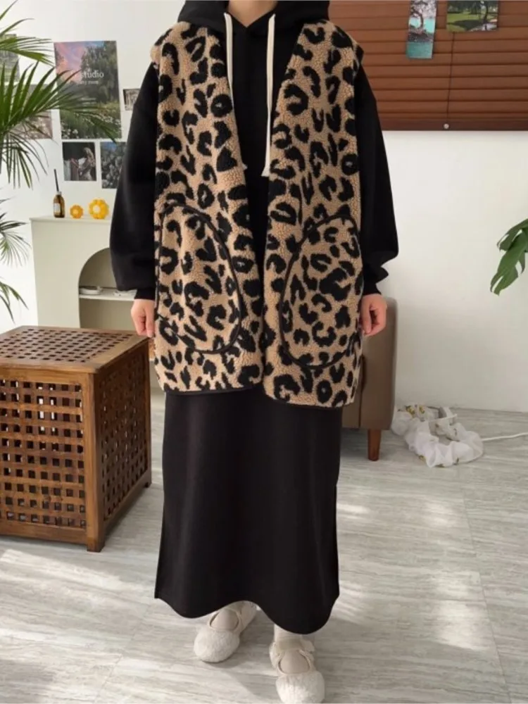 Autumn Winter Leopard Print Lambswool Sleeveless Coat Women Korean Style Fashion Ladies Jackets Loose Casual Woman Vests Coats