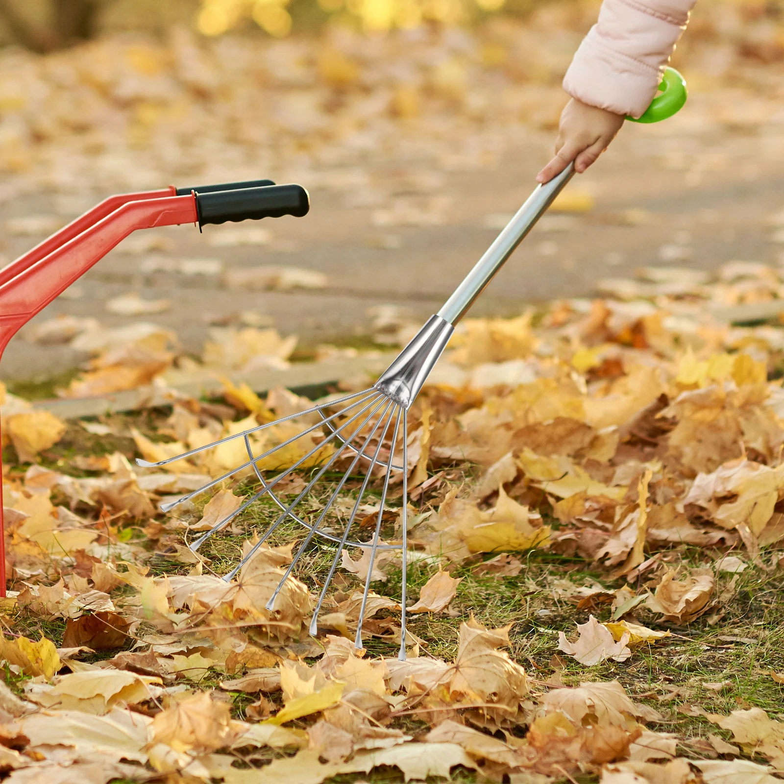 

Stainless Steel Durable Garden Rake Heavy Duty 8 Tooth Design Loosening Soil Cultivating Tool Weeding H Implement