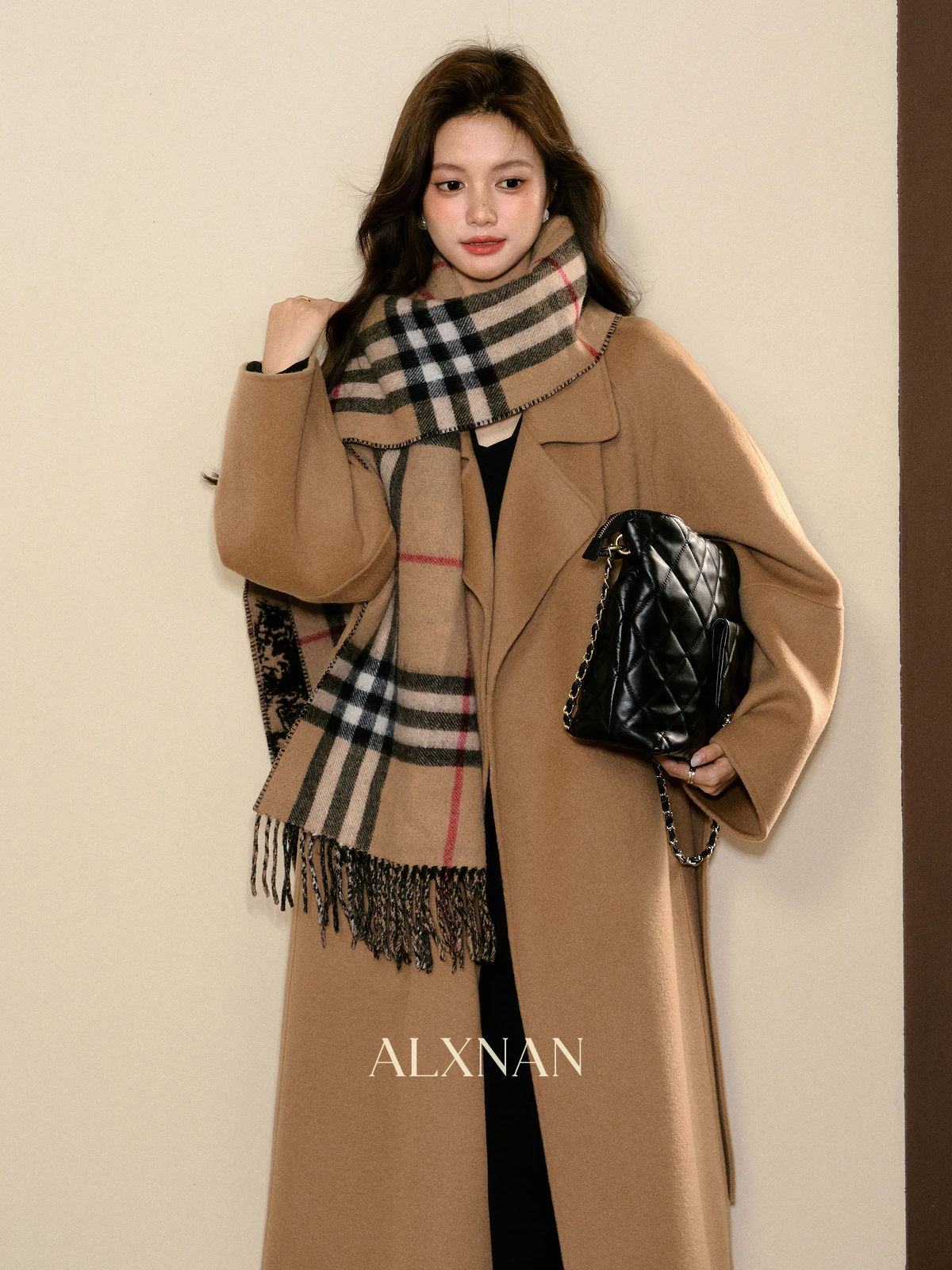 

ALXNAN Wool Coat Women Winter Long Elegant Caramel Outwear Sheepskin Warm Oversized Collar Coat with Waist Belt Female L58160