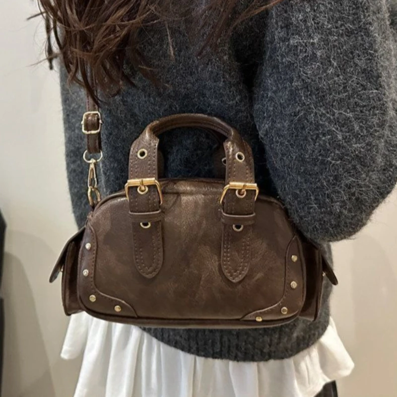 

Винтажная мини-сумка через плечо из искусственной кожи с заклепками и пряжками в стиле Y2K, модная женская сумка-кроссбоди 2026 года