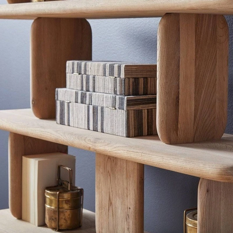 Nordic log style pure solid wood against the wall bookshelf all solid wood Italian display stand Duobao Pavilion shelf oak