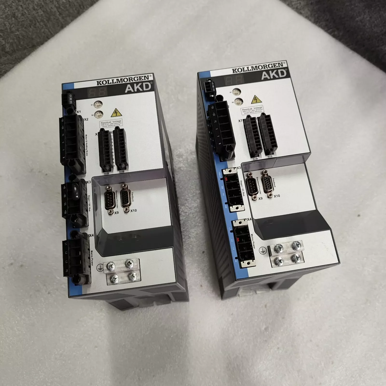 Servomotore KOLLMORGEN AKD-P02406-NBCN-0000