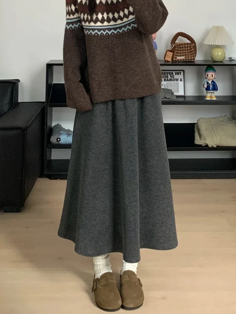 Gray A-Line Midi Skirt Pleated Hip Covering Pear Shape Body High Waist Large Size Women's Gauzy Skirt Winter Collection view 3