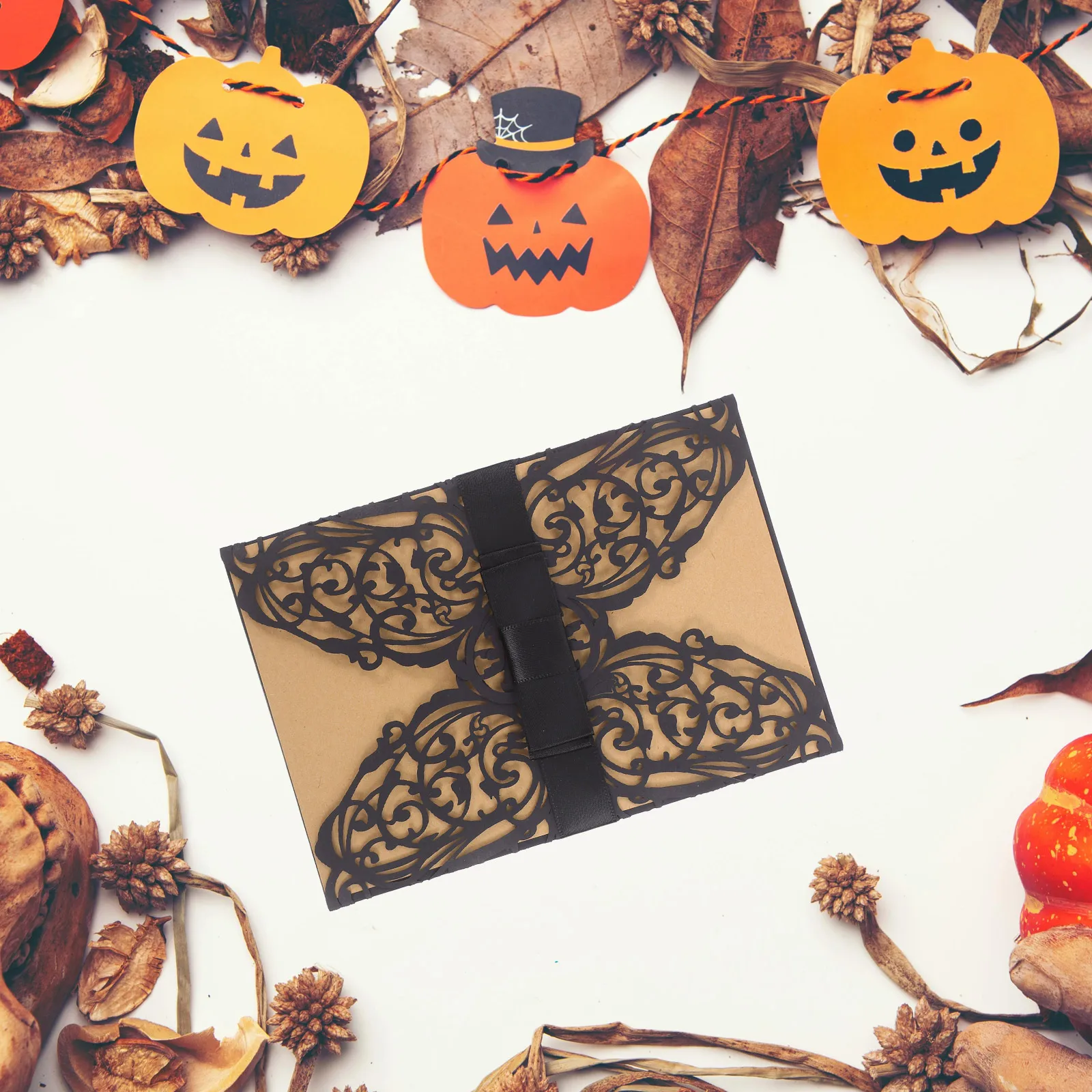 

10pcs Hollow Out Invitation Cards Elegant Floral Cut Paper Modern Halloween Business Wedding Bridal Shower Graduation Birthday