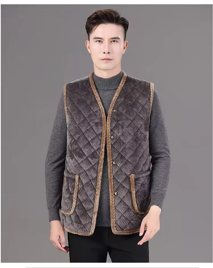 Men's Fleece Waistcoat Male Vintage Keep Warm Fleece Vest 2025 New Autumn Winter Dad's Thick And Warm Cotton Vest Outwear Coat