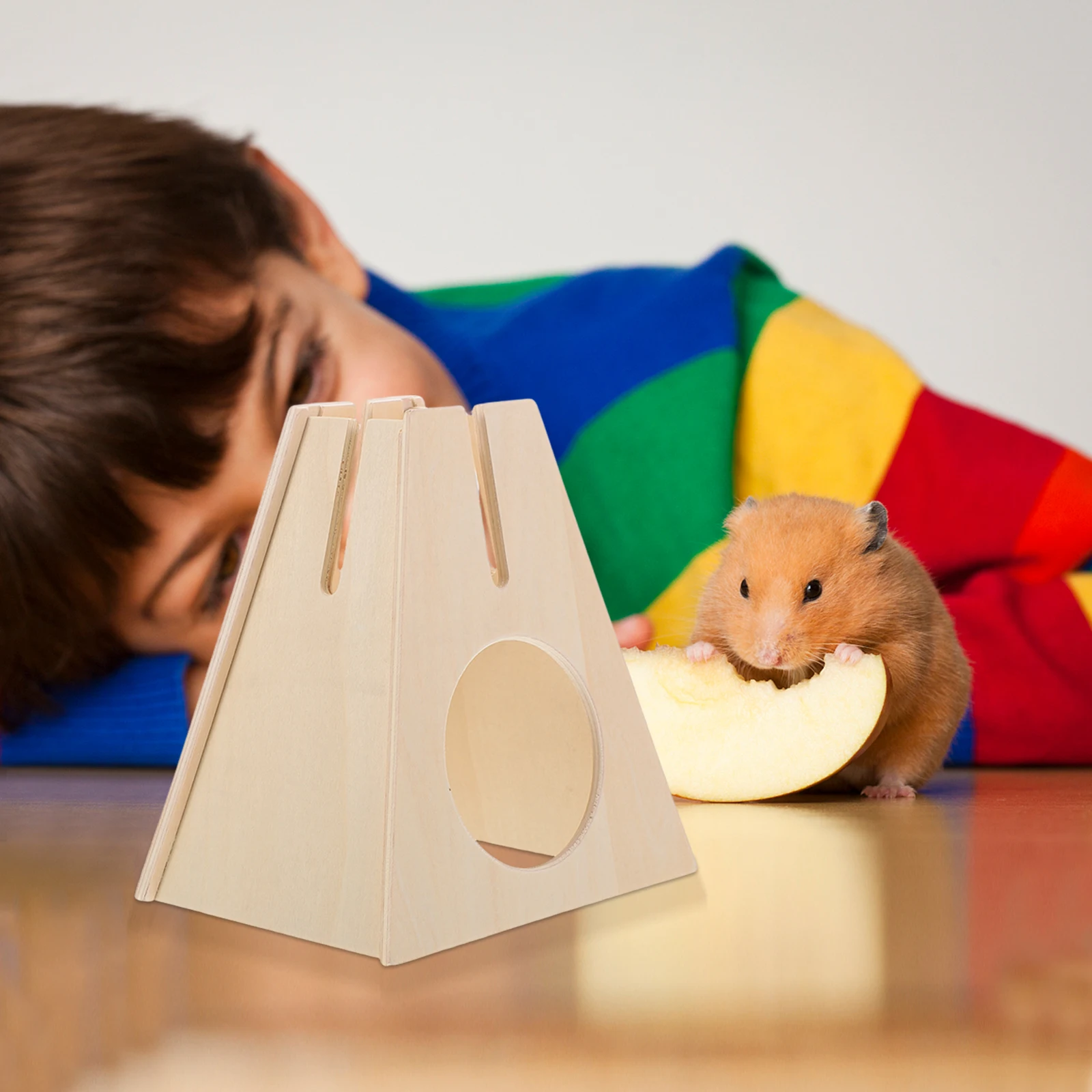 Рисунок 3 - Деревянный держатель для бутылки для хомяка