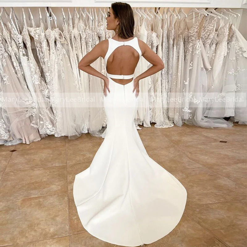 Simple Mermaid Satin Wedding Dresses Plunging V-neck Sleeveless Open Back White Beach Bridal Gowns for Women 2022 Formal Dress