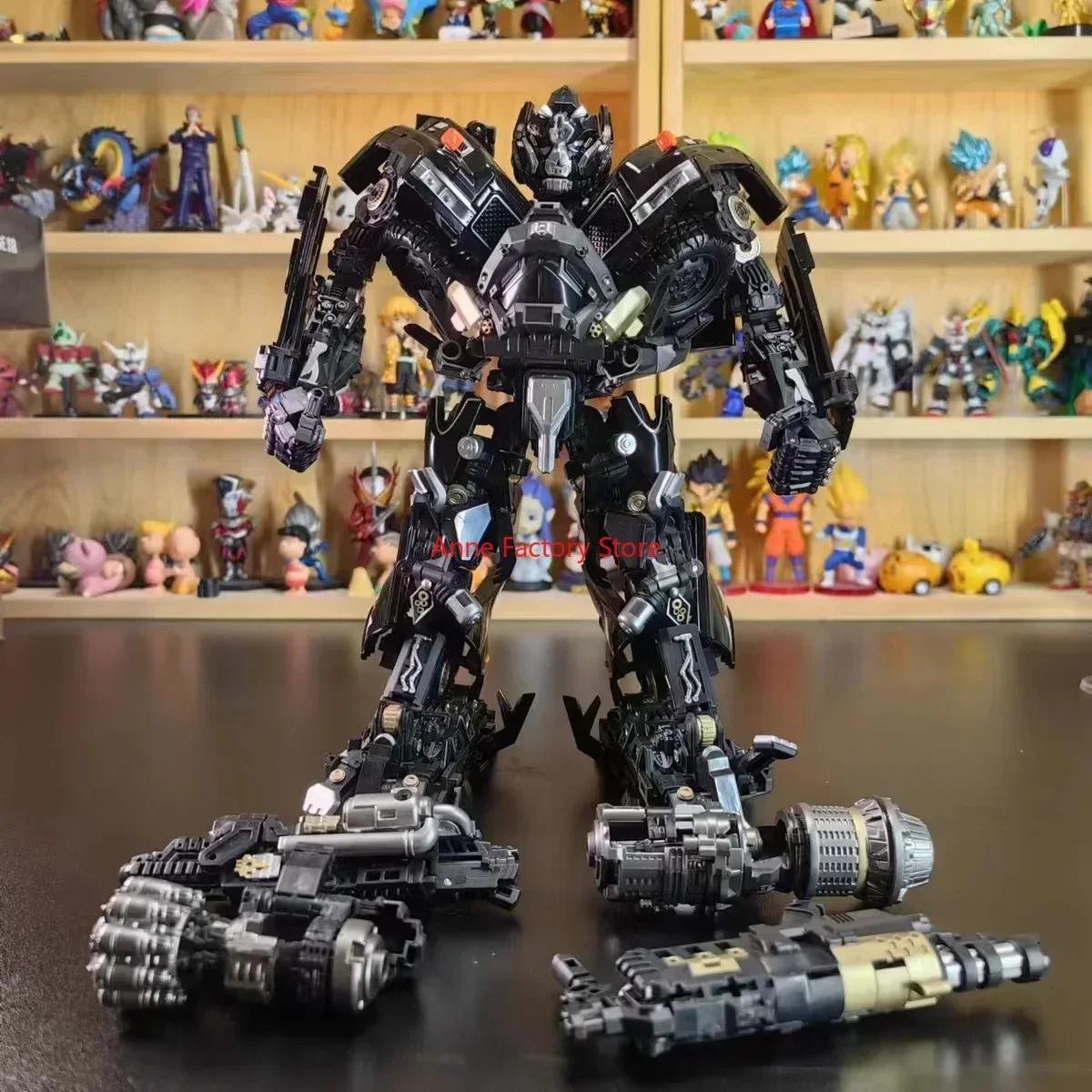 AUF LAGER JETZT Transformation Black Apple M06 Legierung Modifikation Vergrößerte Version MPM06 Ironhide Sammler-Actionfigur-Spielzeug