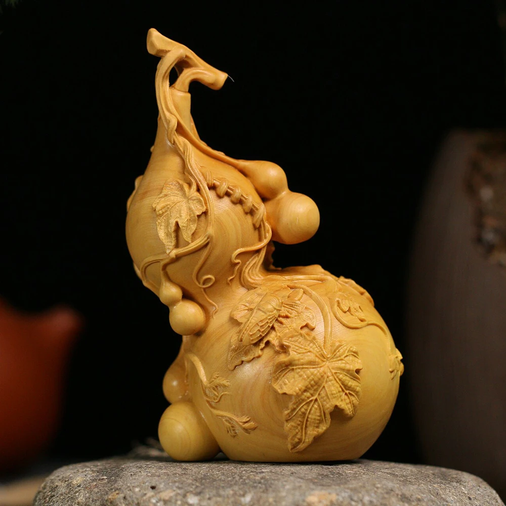 TJ208 -101 x 7 x 5.5 CM Boxwood Carved Figurine : Cicada on Gourd Beautiful