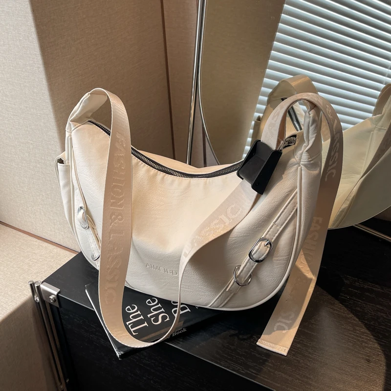 

PU Large Capacity Shoulder Bags Sewing Solid Color High Quality 2025 Fashion Bags for Women Versatile Commuting Tote Bags