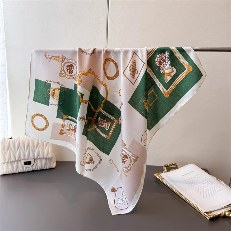 65*65 سنتيمتر الفاخرة طباعة القطن يشعر الحجاب ربيع الخريف الدافئة رئيس الأوشحة الرقبة المرأة موضة الديكور لينة Foulard باندانا