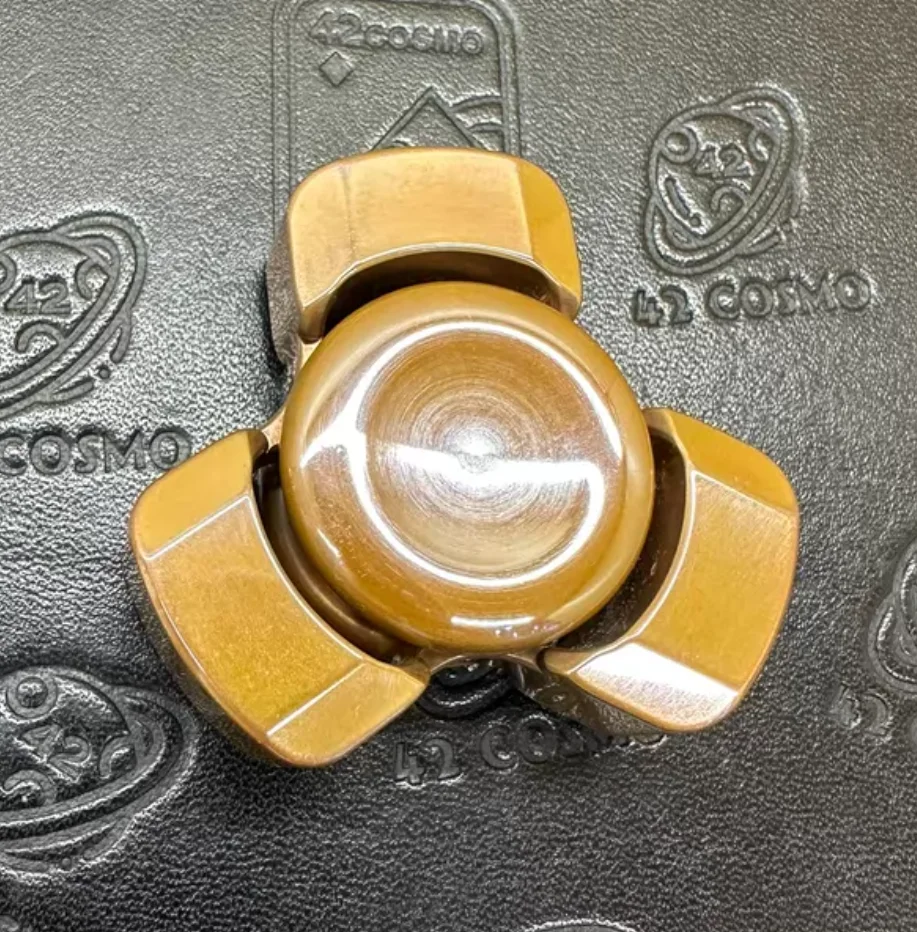 

Used EDC Copper Gyro Mod Ergo clone spinner Fingertip gyroscope Decompression toys