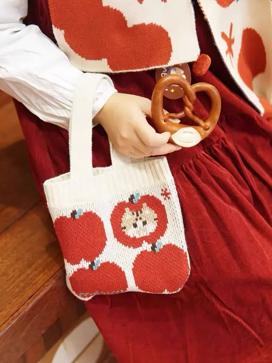 Cat Japanese Art Vintage Apple Knit Bag Daily Casual and Versatile Portable Bag