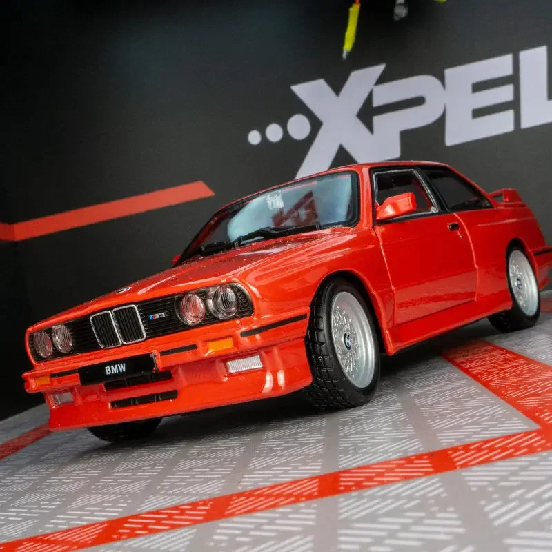 1:24 1988 BMW M3 E30 Alloy Sports Car Model Diecasts Metal Classic Car Vehicles Model Simulation Sound and Light Kids Toys Gifts