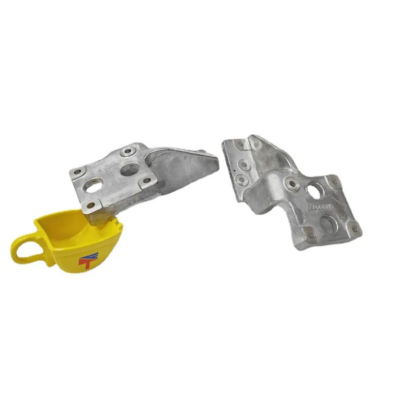 

100PCS filter seat bracket 5349977 is suitable for construction machinery SAA6D107E QSB6.7 engine parts