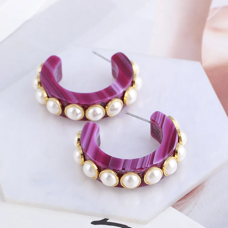 

Fashion New Personalized Retro Geometric Rosered Blooming Resin Inlaid with Pearls Temperament C-shaped Hoops Earrings for Women