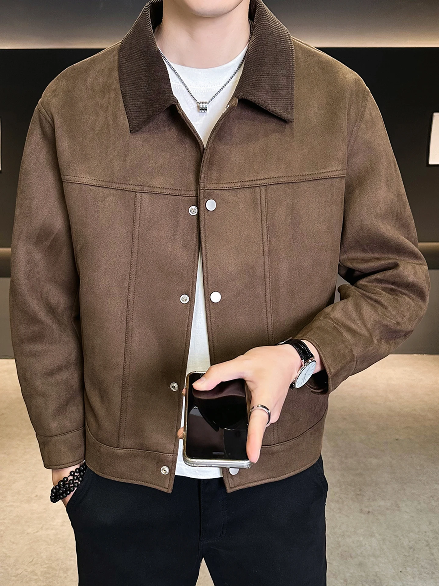 

Мужская замшевая куртка весна-осень 2026: новая модель с комбинированным воротником, модный бренд, верхняя одежда, стеганая, приталенный крой