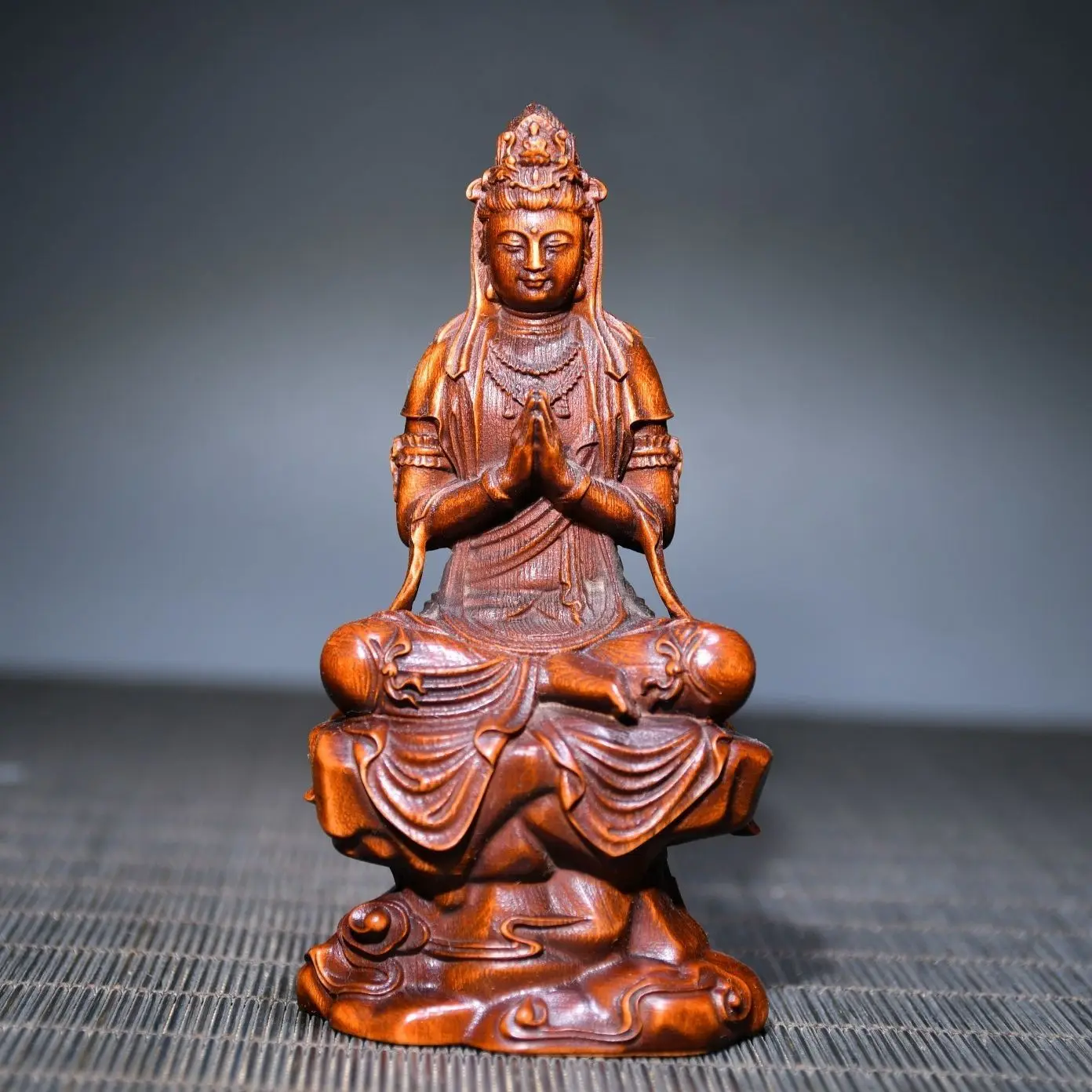 Chinese solid wood Guanyin Buddha sculpture Tara Statue ornaments Home Feng Shui decorative statue Buddhism Crafts