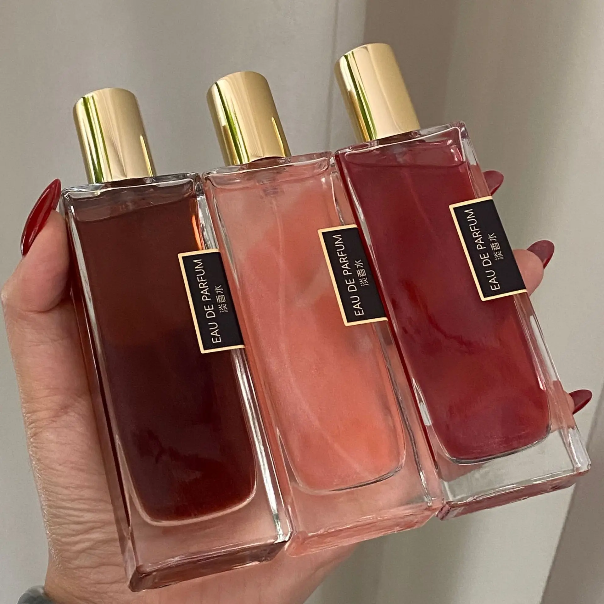 

Reversal Paris Women's Eau de Toilette Long-Lasting Floral Fragrance for Students, 50ml same fragrance as the brand's version