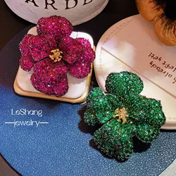 High-end Retro Design Luxury Micro-inlaid Zircon Three-dimensional Flower Exquisite Brooch Corsage Sweater Accessories Suit Pin