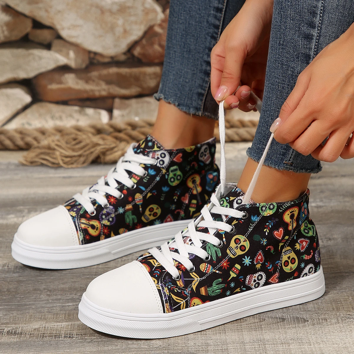 Women Couple Colorful Canvas Sneakers  2024 New Spring Summer Casual Sneakers Women High-top Lace Up Flat Shoes Zapatos De Mujer