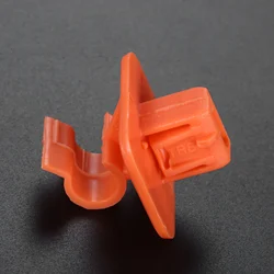 1Pc Orange Plastic Auto Fastener Clips Car Hood Bonnet Rod Stay Bracket Buckle Clip For Skoda Fabia Octavia MK2 2004-2013 2012