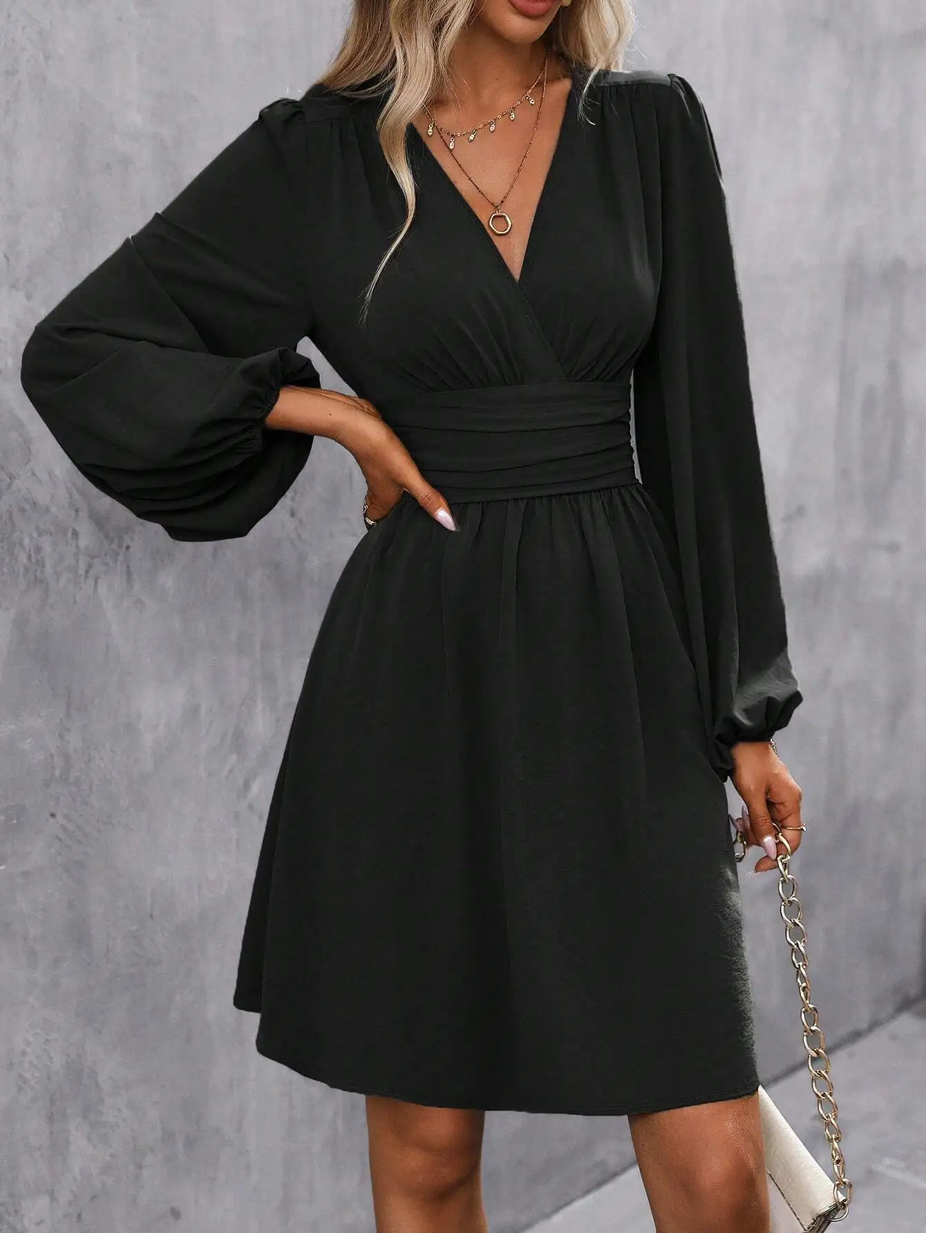 

Black Surplice V-Neck Lantern Sleeve Ruched Waist A-Line Dress