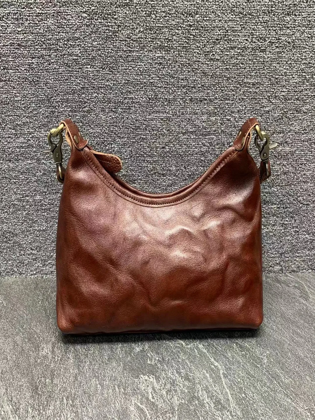 nouveau-sac-hobo-en-cuir-de-vachette-pleine-fleur-pour-femme-sac-a-bandouliere-sac-fourre-tout-pour-les-trajets-quotidiens-sensation-de-luxe