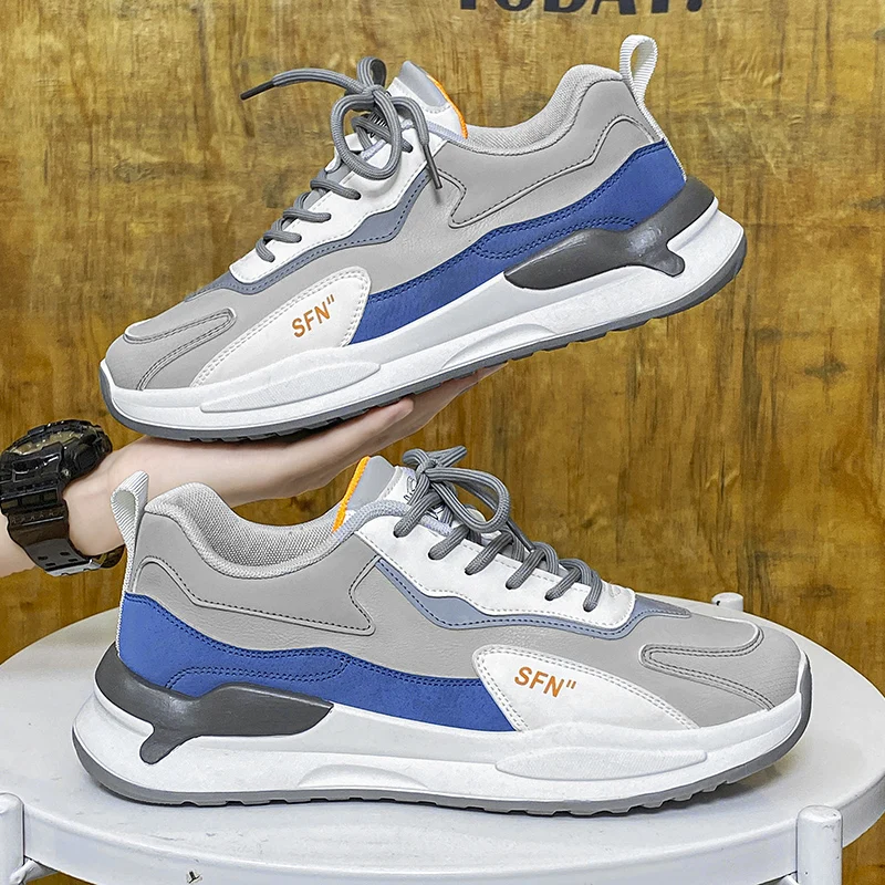 أحذية رياضية كاجوال للرجال، أحذية رياضية خارجية كبيرة الحجم من جلد البولي يوريثان مسطحة، مضادة للانزلاق ومقاومة للاهتراء ومريحة برباط