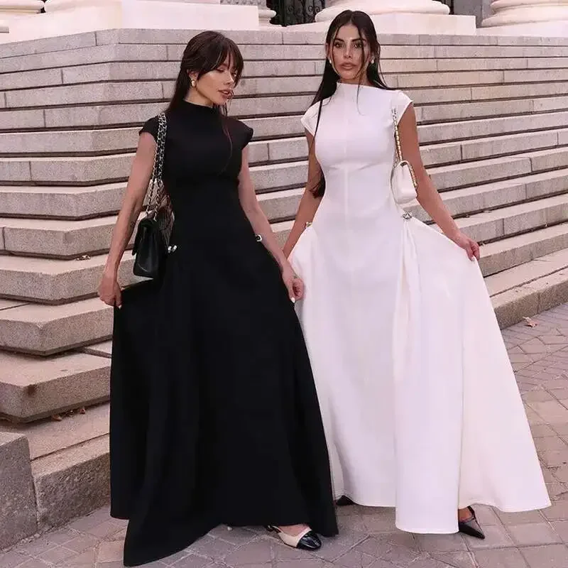 Sommerliches, neues, ärmelloses Damenkleid in Uni-Farbe, tailliert, lässiges Midikleid – Detail 9