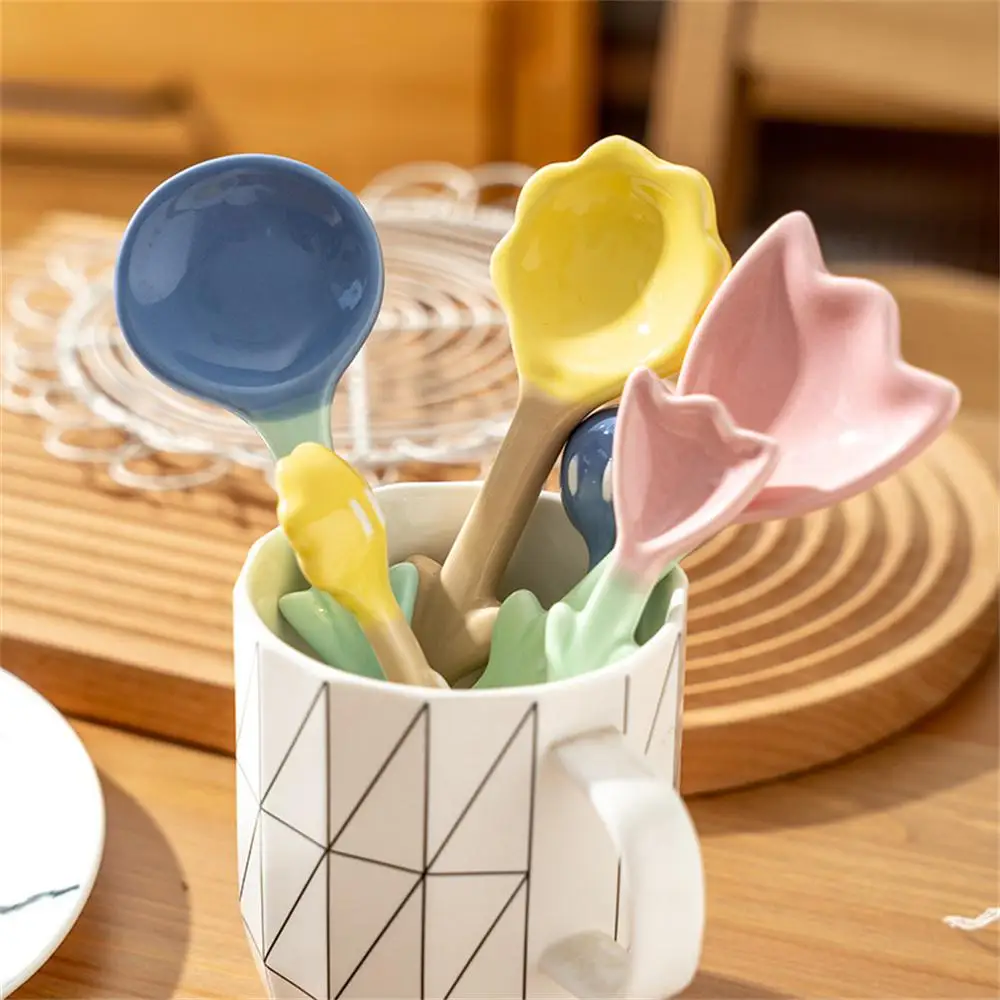 2/4/6PCS Coffee Spoon Light Luxury Retro Ice Cream Spoon Three-dimensional Ins-style Kitchen Products Rice Spoon Tulip-shaped