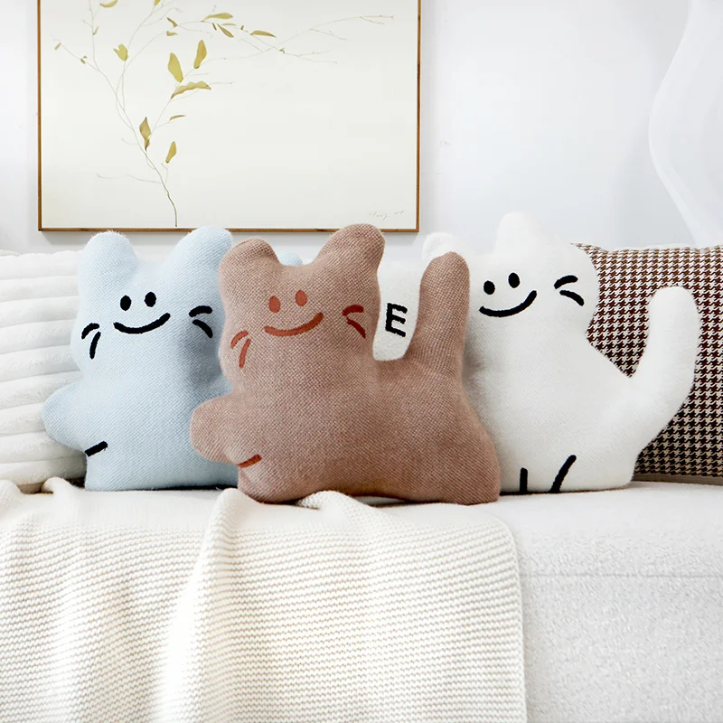 

Cute Smiling Cat Shaped Plush Pillow Adorable Soft and Healing Companion Cozy Home Decor Accent for Sofa Bed and Relaxing Spaces