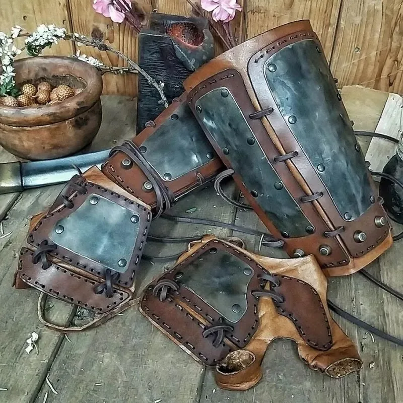 Medievale Steampunk Viking Archer Knight Faux Leather Arm Armor Bracer guanti lunghi per gli uomini Larp Cosplay accessorio guanto