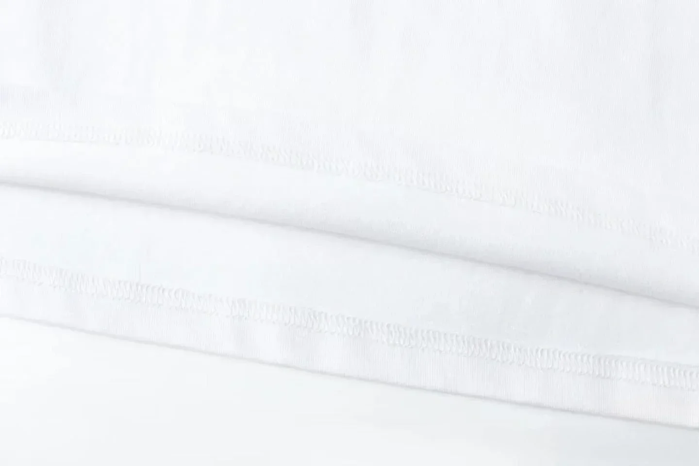 United Colors of Benetton T-Shirt Retro Blanko Großes Herren-T-Shirt mit Aufdruck Lässig Vielseitig – Detail 8
