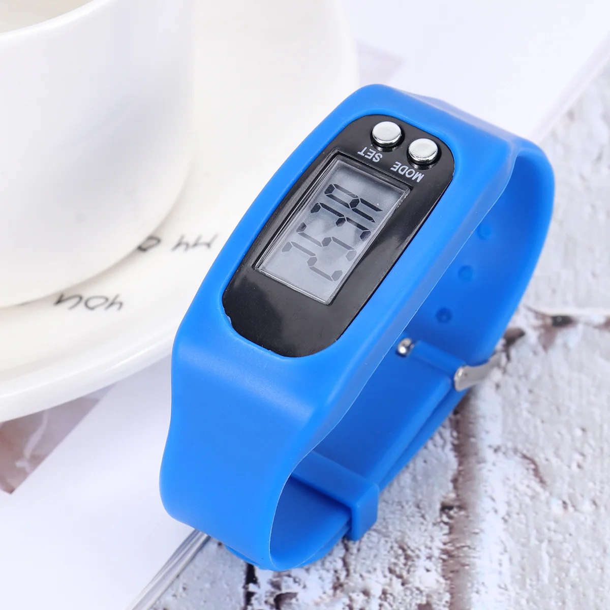

Blue LED Sports Watch Pedometer Bracelet with Real Time Calorie Consumption Tracking Mileage Display Time Function for All Ages