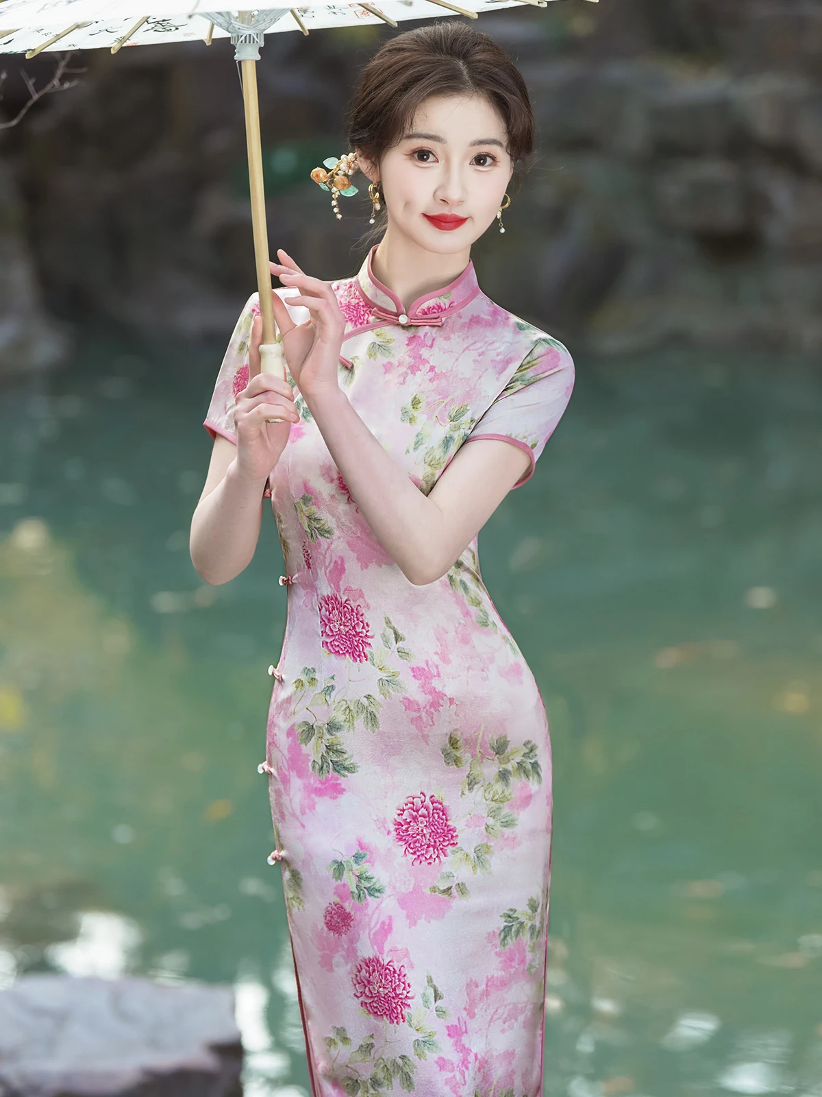 

Повседневное ципао для молодых женщин с коротким рукавом, упрощенная китайская версия, с цветочным узором, из смеси полиэстера и спандекса