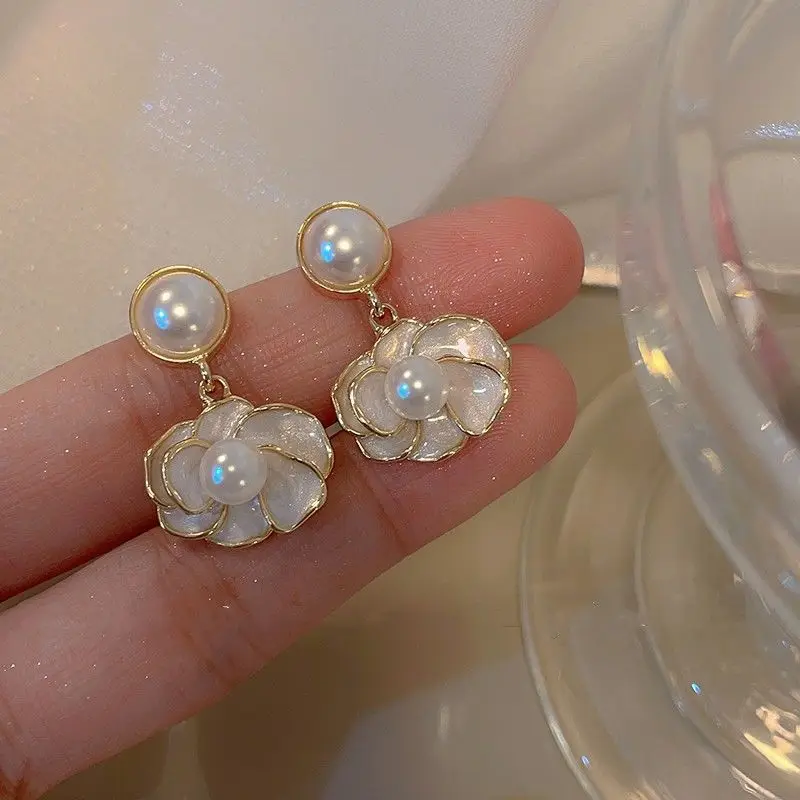 

925 Silver Needle Korean Fashion White Pearl Flower Drop Earrings For Women Jewelry 2026 Trending New Luxury Women's Earrings