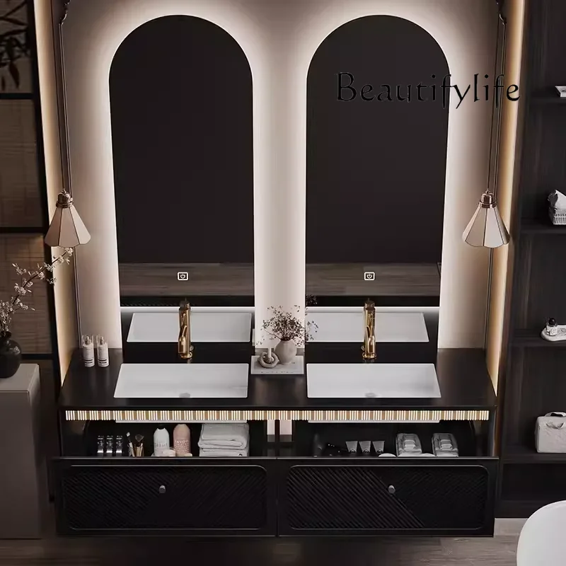 B Light Luxury Hote… - image