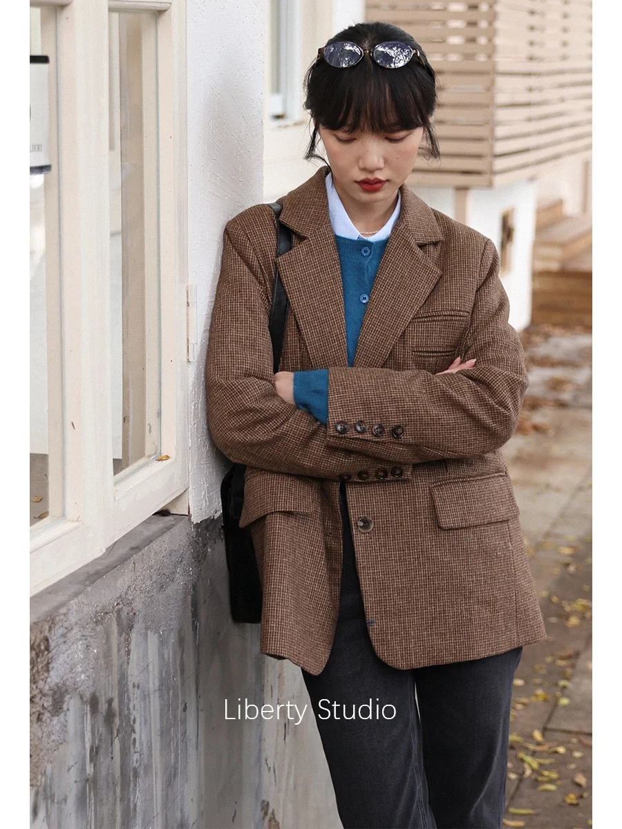 カジュアル厚手秋冬新作通勤スタイルレディーススーツジャケットスタンダードフィット4つボタンカフポケット暖かい長袖