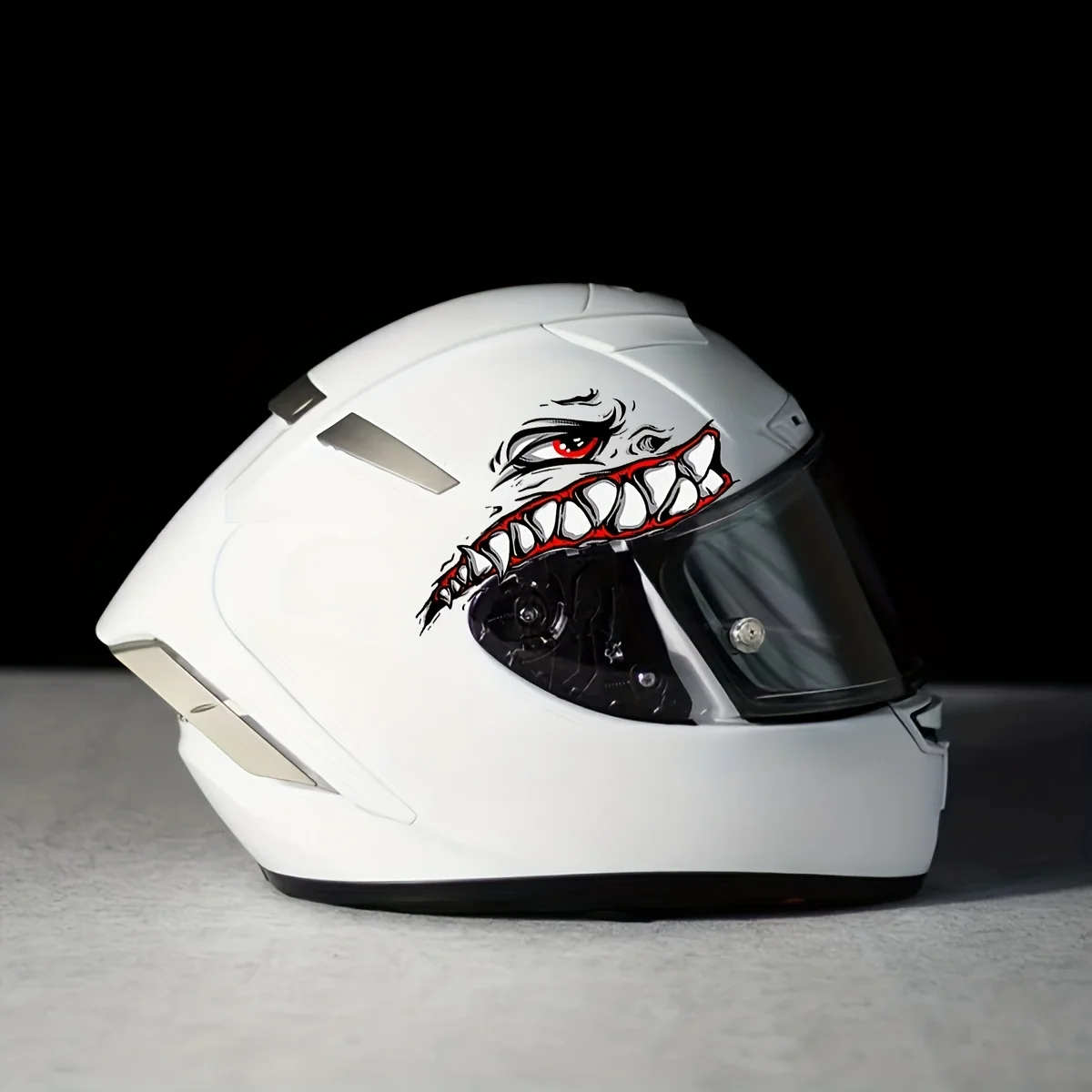 قطعتان من ملصقات تزيين أسنان الشيطان - مقاومة للماء ومتينة من مادة PVC ذاتية اللصق | ملحق خارجي أنيق لخوذة الدراجة النارية، #1