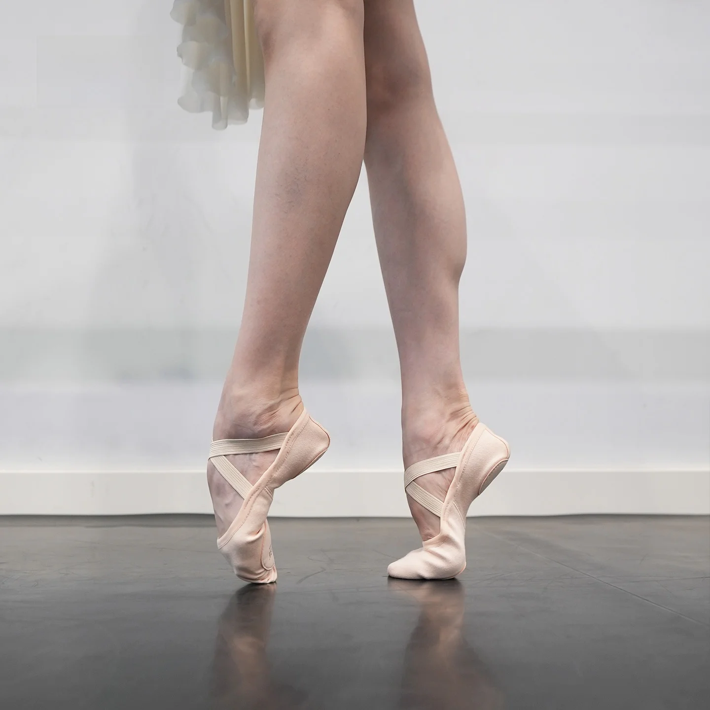 swiga-pure-cotton-elastic-dance-shoes-claw-shape-lightweight-breathable-soft-bottom-for-ballet-fitness-and-yoga