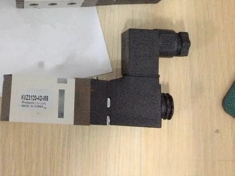 

Solenoid Valve KVZ3120-4D-M5 220V