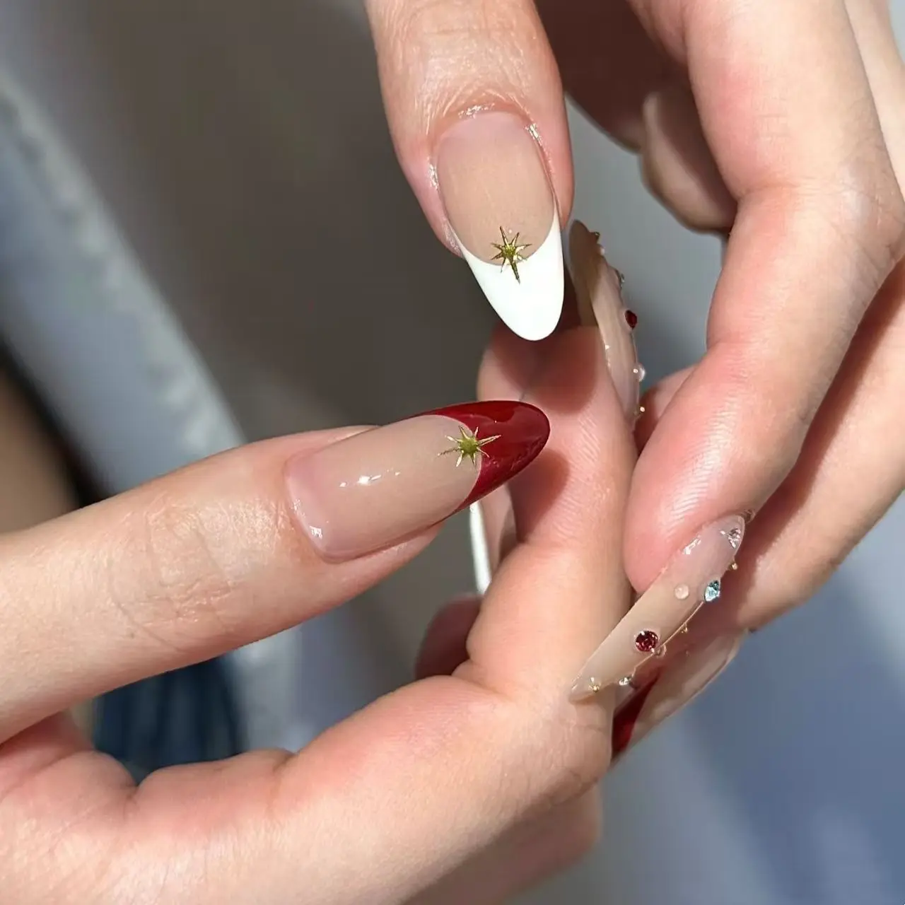 10 قطعة اليدوية طويلة البيضاوي الصحافة على الأظافر النبيذ الأحمر الفرنسية ستار حجر الراين تصميم الحلو لطيف الأظافر وهمية يمكن ارتداؤها رسومات أظافر تلميح فتاة #2