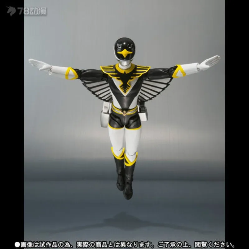 Bandai original s.h. figuarts boneca móvel acabada série birdman esquadrão águia vermelha anime figura de ação modelo brinquedos presentes para meninos